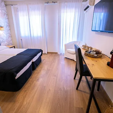 Pensionat Complejo Roma 2*