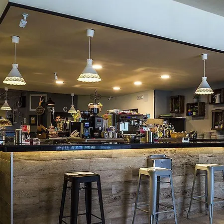 Complejo Roma 2* Aldeanueva del Camino