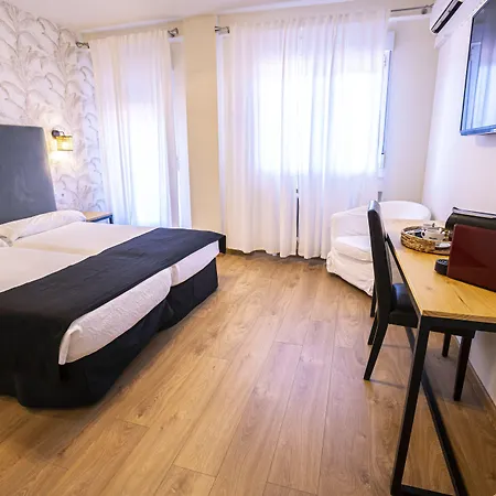 Complejo Roma Aldeanueva del Camino