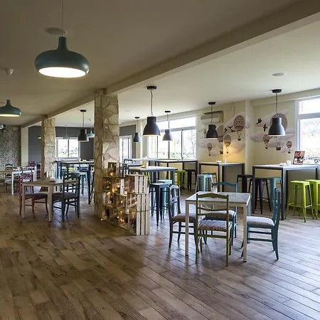 Complejo Roma Aldeanueva del Camino