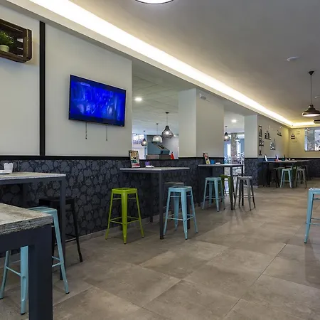 Guest house Complejo Roma 2*