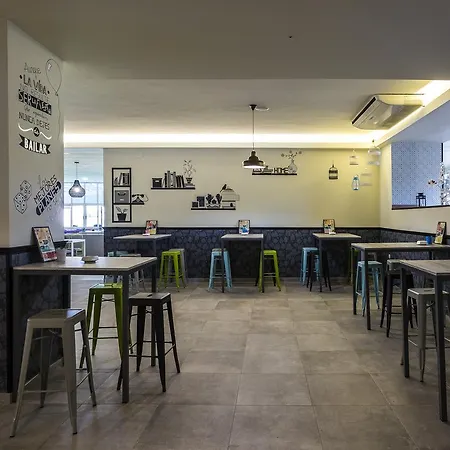 Complejo Roma Aldeanueva del Camino