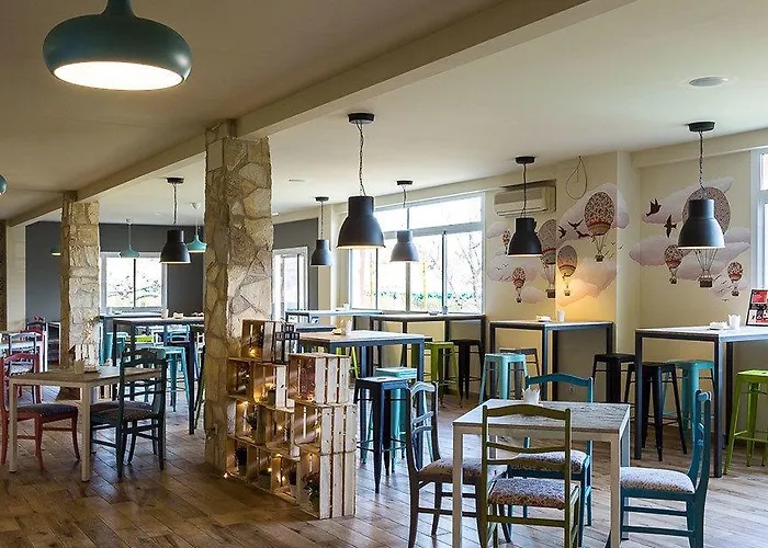 Complejo Roma Aldeanueva del Camino