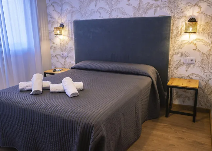 Complejo Roma Aldeanueva del Camino