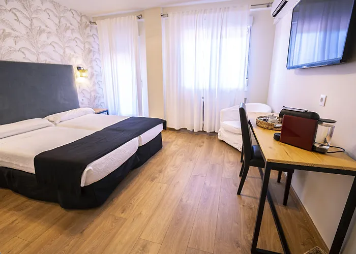 Complejo Roma Aldeanueva del Camino